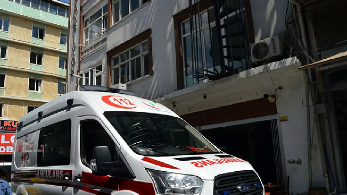 Pansiyonun balkonunda asılı bulundu