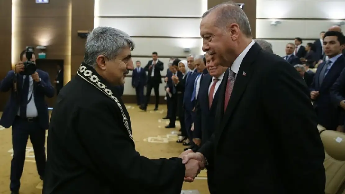 AYM üyeliğine seçilen Malatyalı Selahattin Menteş yemin etti!