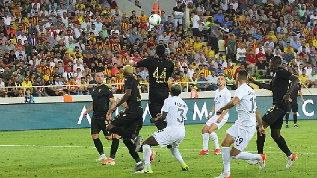 Yeni Malatyaspor Avrupa sahnesine çıktığı ilk maçta 2-2 berabere kaldı!