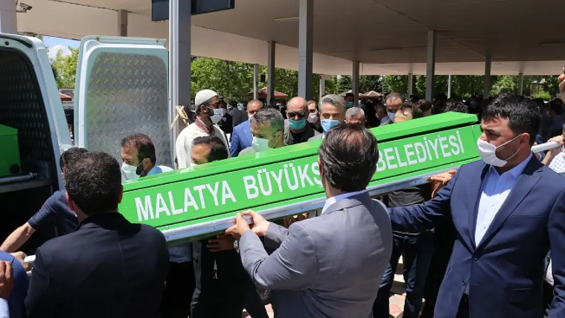 Adil Gevrek'in babası son yolculuğuna uğurlandı