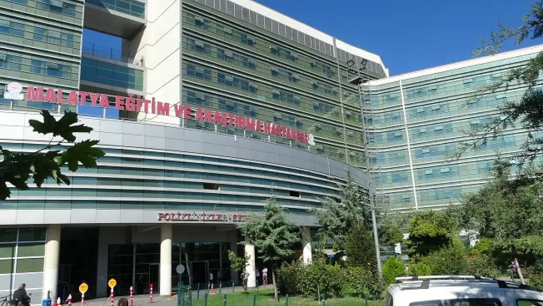 Deprem bölgesi Malatya'da sağlık hizmetleri aksamadan devam ediyor