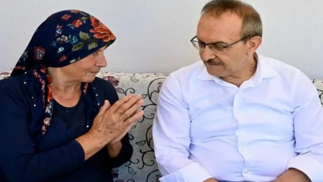 Vali Yavuz'dan Sebahat Anneye ziyaret