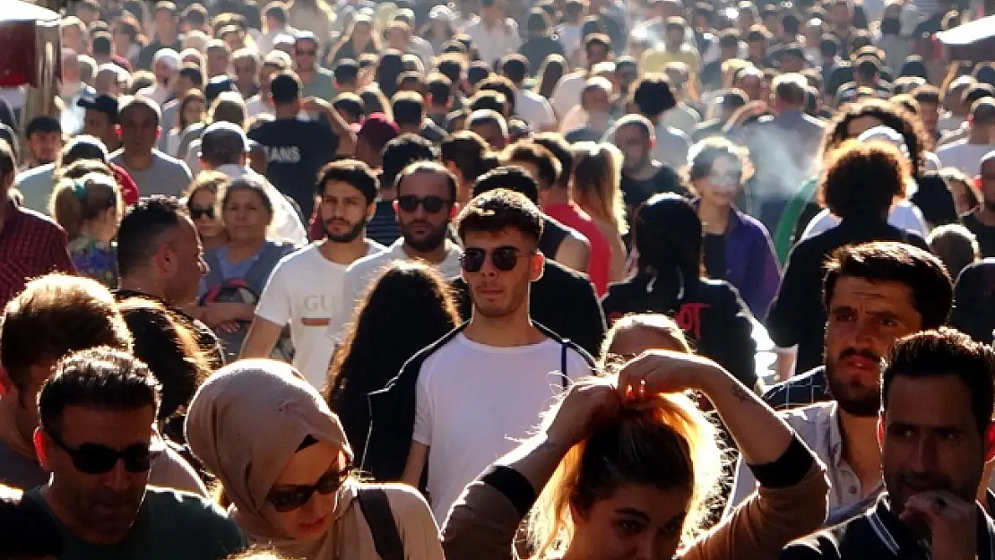 Türkiye'de yaşam süresi 77,3 yıl oldu!