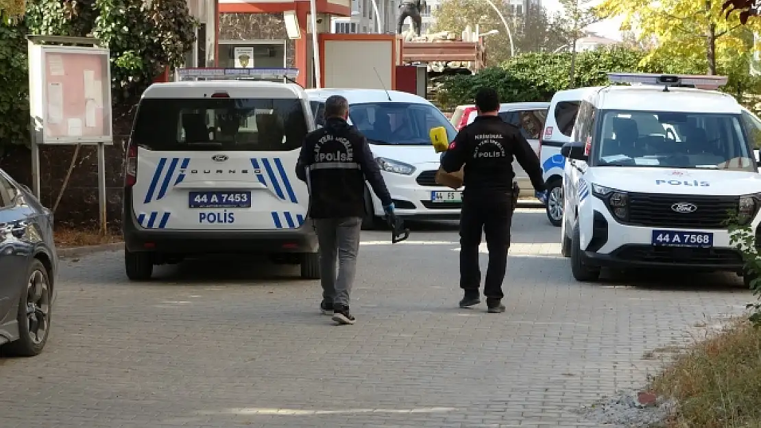 Hasarlı binada el bombası bulundu!