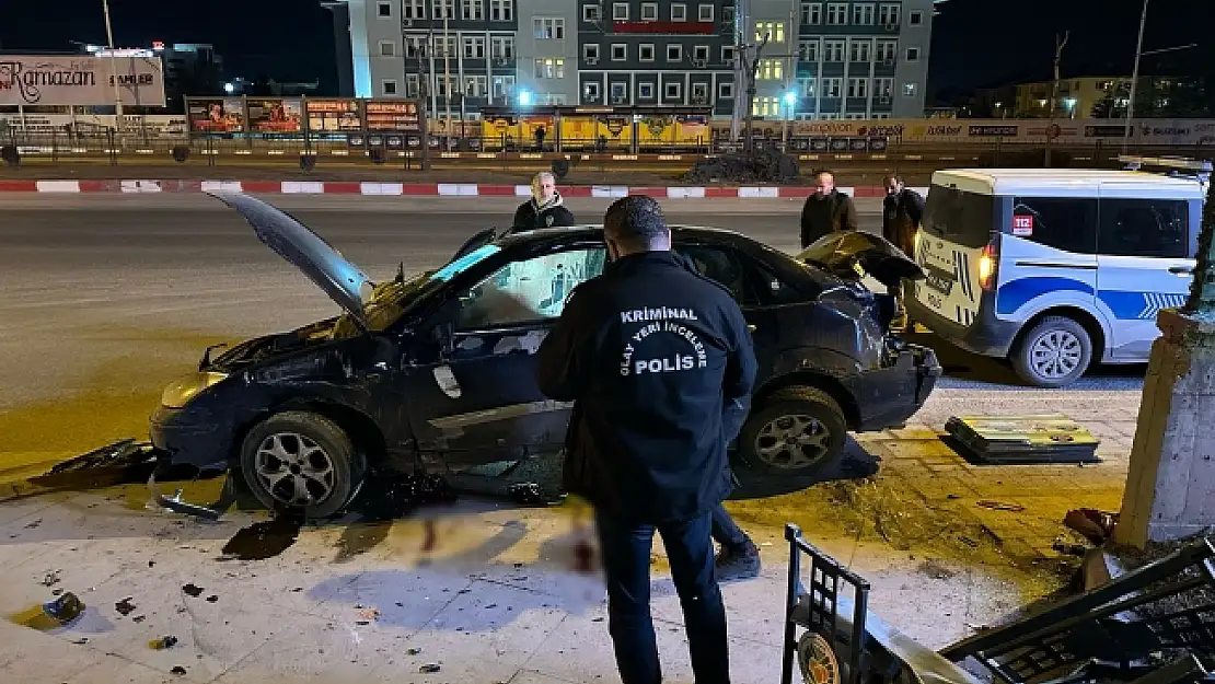 Yine istasyon kavşağı, yine kaza! 1 ölü, 1 yaralı!