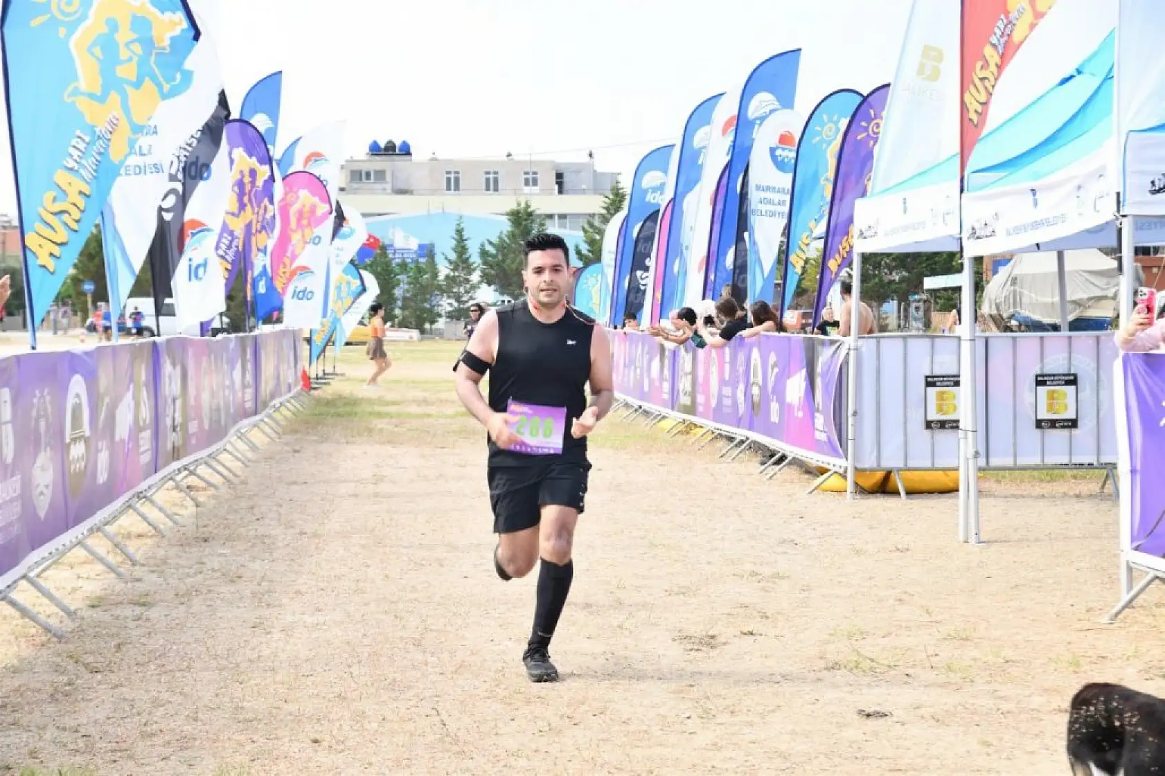 Avşa'da temiz bir Marmara için koştular