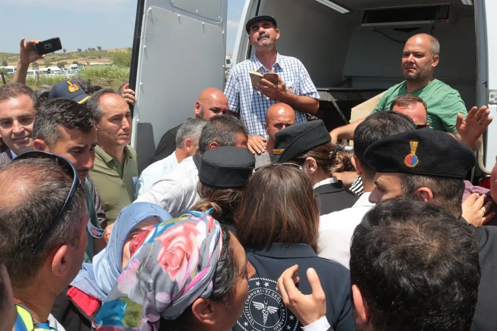 Şehit Uzman Çavuş Özcan'a veda