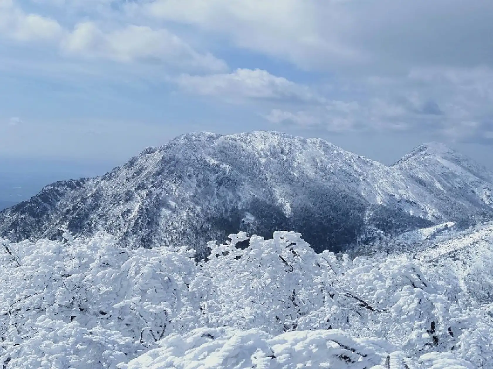 Karlı Kazdağları'ndan masalsı görüntüler