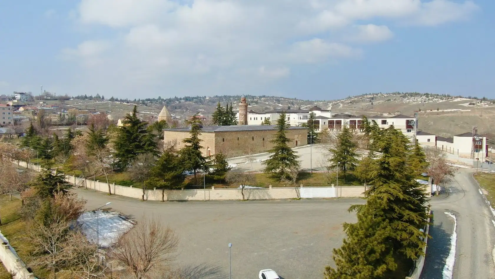 Yerli ve yabancı turistler Elazığ'a gelince bu minareyi görmeden dönmüyor