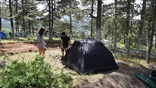 'Doğal şehir' Sındırgı'da Kamp ve Karavan Festivali başladı