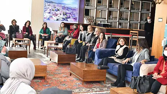 10 Ocak İdareciler Günü Ayvalık'ta kutlandı