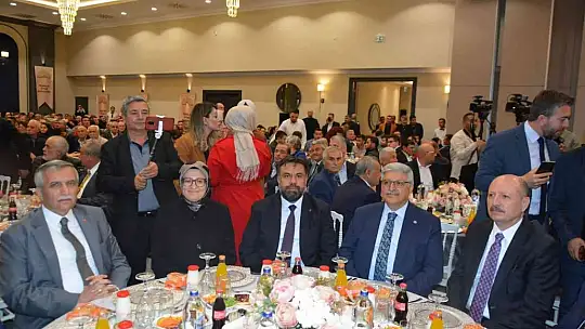 AK Parti 'Gönül Sofrasında' buluştu