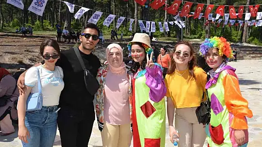 Altıeylül'de sevgiye engel yok