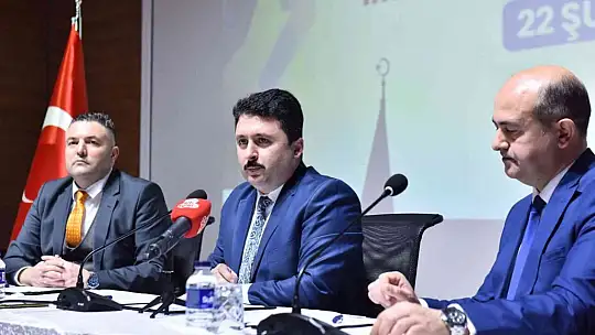 Altıeylül'den çifte protokol