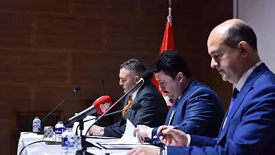 Altıeylül'den çifte protokol