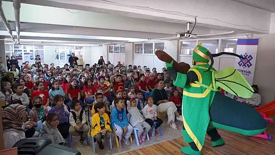 Altıeylül kent sahnesi çocuklarla buluşmaya devam ediyor