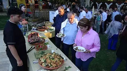 Antik yemekler binlerce yıl sonra konuklara ikram edildi