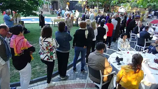 Antik yemekler binlerce yıl sonra konuklara ikram edildi