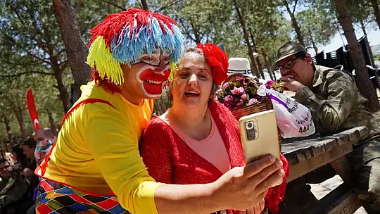Ayvalık Belediyesi'nin Engelliler Haftası Şöleni başladı