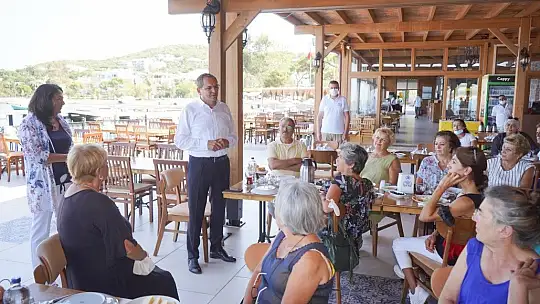 Ayvalık Kent Konseyi Kadın Meclis Üyeleri altı ayda 99 bin maske üretti