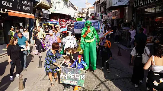 Ayvalık'ta 11. Uluslararası Tiyatro Festivali coşkusu