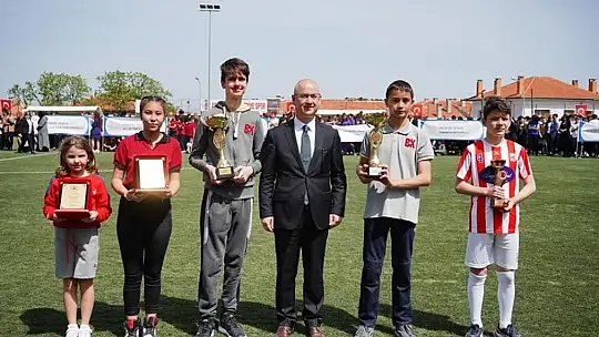 Ayvalık'ta 23 Nisan coşkusu zirveye taşındı