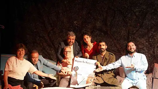 Ayvalık'ta 99 yıl sonra yeniden belediye tiyatrosu kuruldu