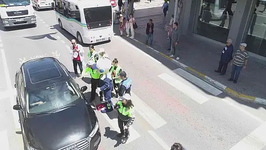 Ayvalık'ta Kaymakam Yaman'dan 'Yayalar İçin 5 Adımda Güvenli Trafik' etkinliğine tam destek