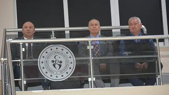 Ayvalık'ta Küçükler Badmington heyecanı