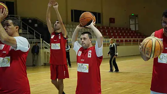 Ayvalık'ta özel çocukların hedefi büyük