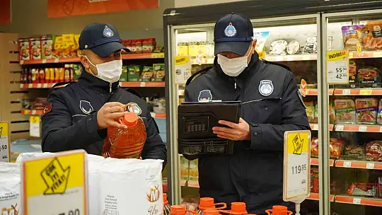 Ayvalık'ta zabıta ekipleri, fahiş fiyatla satış yapanlara göz açtırmıyor