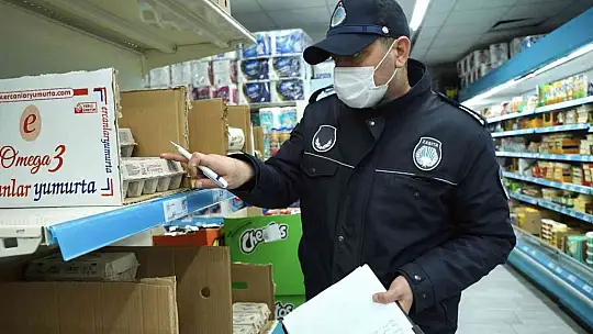 Ayvalık'ta zabıta ekipleri, fahiş fiyatla satış yapanlara göz açtırmıyor