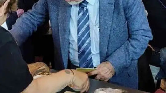 Bakan Ersoy, Balıkesir Büyükşehir'in çalışmalarını inceledi