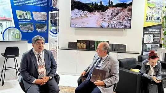 Bakan Ersoy, Balıkesir Büyükşehir'in çalışmalarını inceledi