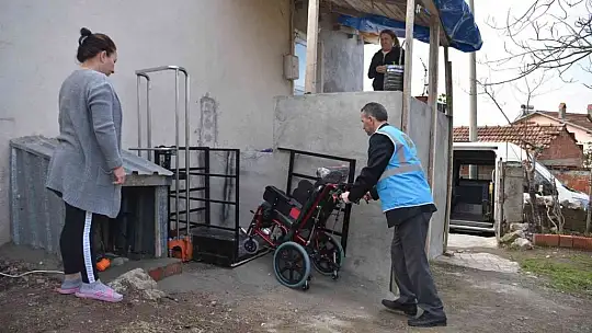 Balıkesir Büyükşehir, bir ailenin daha yüzünü güldürdü