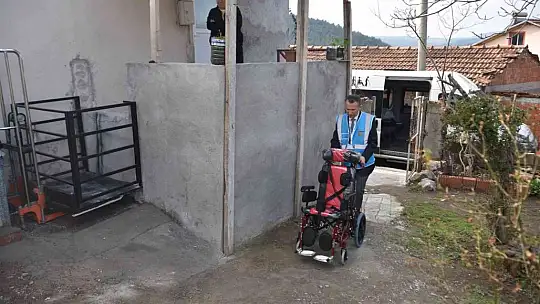 Balıkesir Büyükşehir, bir ailenin daha yüzünü güldürdü