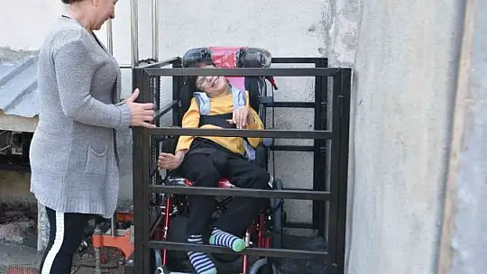 Balıkesir Büyükşehir, bir ailenin daha yüzünü güldürdü