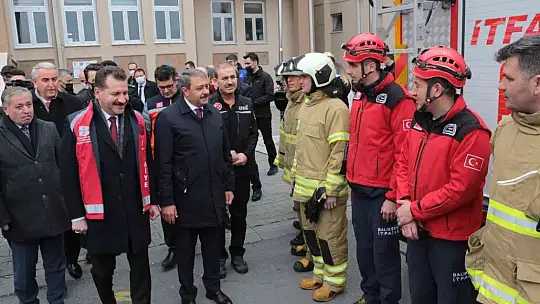 Balıkesir'de 'Deprem Anı ve Tahliye Tatbikatı' yapıldı