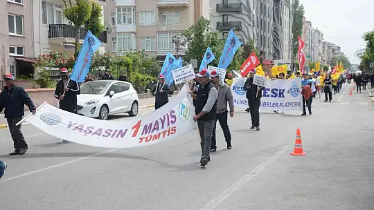 Balıkesir'de 1 Mayıs coşkusu