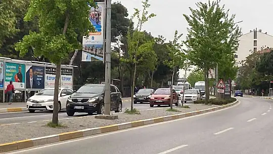 Balıkesir'de bayram öncesinde trafik yoğunluğu