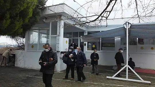 Balıkesir'de bin 600 camide okunan hutbede maske, mesafe ve aşı uyarısı yapıldı