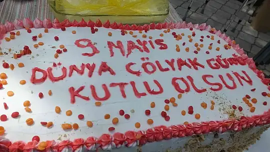 Balıkesir'de Dünya Çölyak Gününe pastalı kutlama