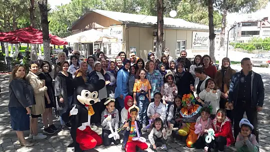 Balıkesir'de Dünya Çölyak Gününe pastalı kutlama