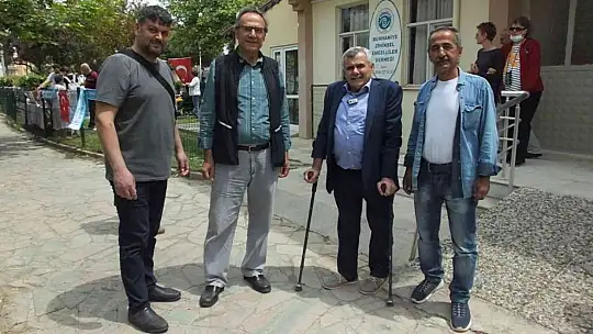 Balıkesir'de engellilerin el emeği göz nuru eserleri sergilendi