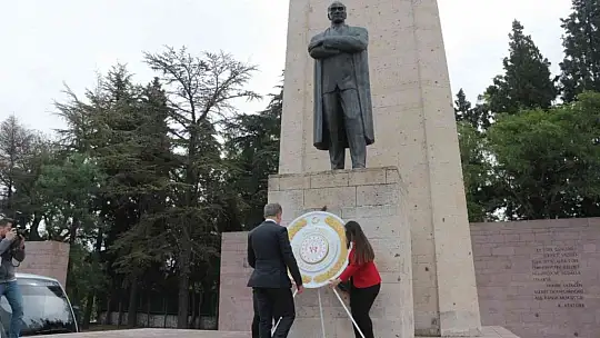 Balıkesir'de gençler 19 Mayıs'ı yürüyüşle kutladı