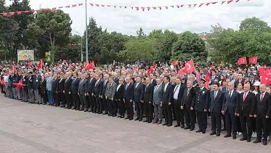 Balıkesir'de gençler 19 Mayıs'ı yürüyüşle kutladı