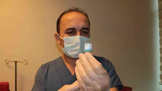 Balıkesir'de ilk TURKOVAC aşısı yapıldı