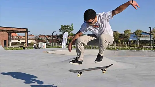 Balıkesir'de kaykay ve paten sevenler çok şanslı