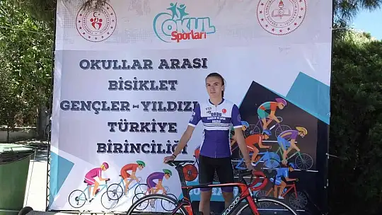 Balıkesir'de okullar arası bisiklet Türkiye birinciliği başladı