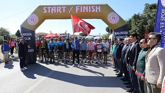 Balıkesir'de okullar arası bisiklet Türkiye birinciliği başladı